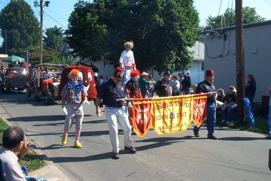 Here come the clowns!