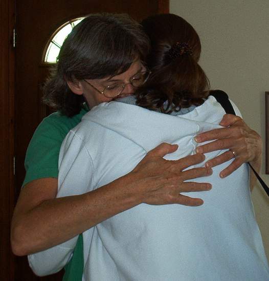 Amy's turn to give a big hug to Mom!