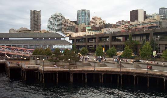 A shot of the aquarium and nice apartments!