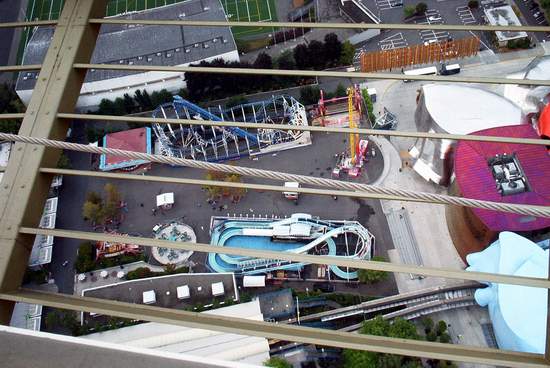That amusement park looks like fun!