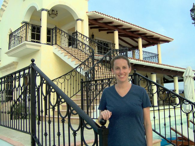 This building had two fabulous restaurants in it with fun ocean and pool views!