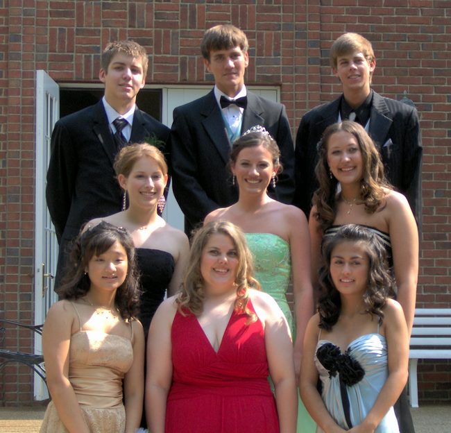 Everyone looking nice in the backyard!