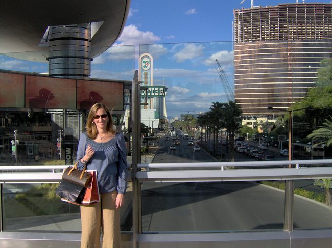 Jen looking very happy after a successful shopping trip!