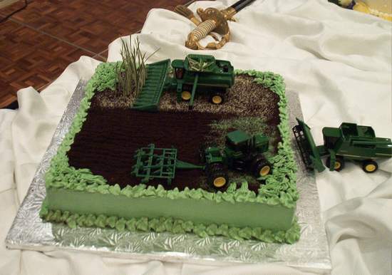 Fun tractor cake!